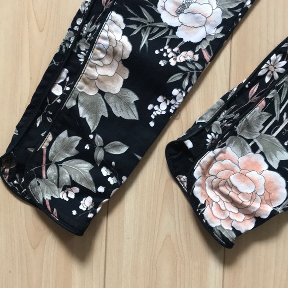 Pants - Picture 2 of 4